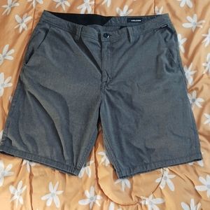 Volcom Mens Gray Shorts size 38